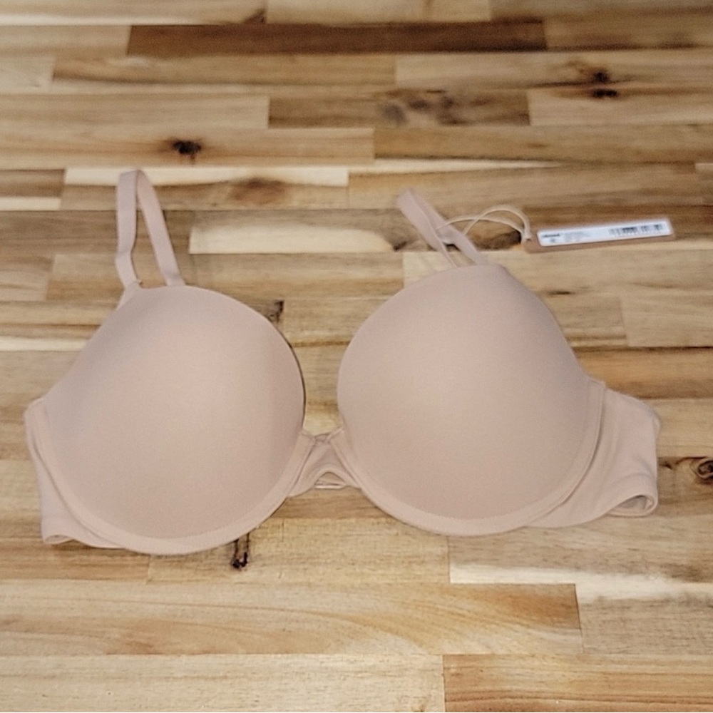 SKIMS Kim Kardashian Women's 34C Fits Everybody Push-Up Demi Bra New w/ Tags!
